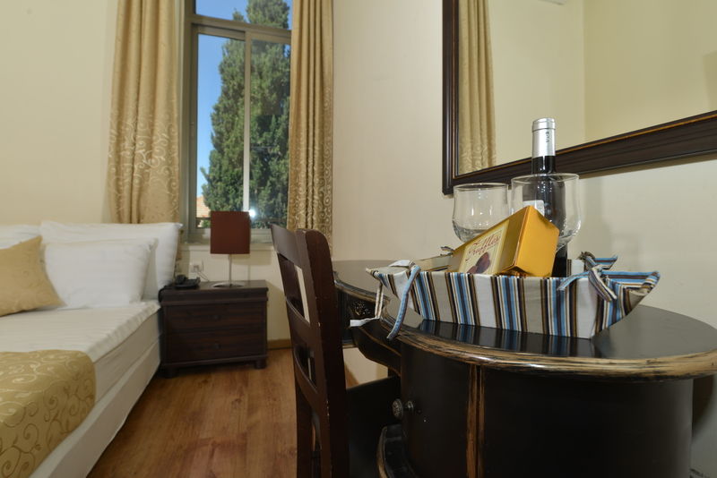 The Little House In Bakah Hotel Jerusalém Exterior foto